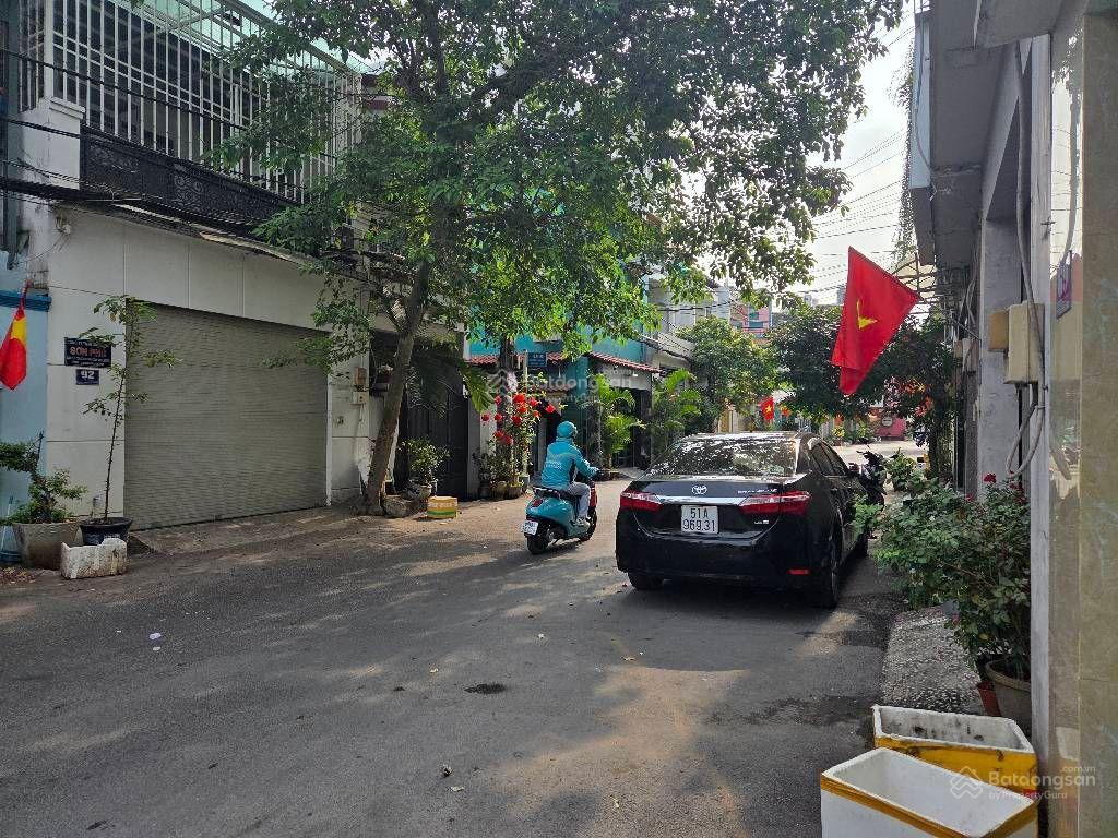 Nhà bán  quận gò vấp đường thông nguyễn văn khối  phạm văn chiêu [chưa qua lái ]