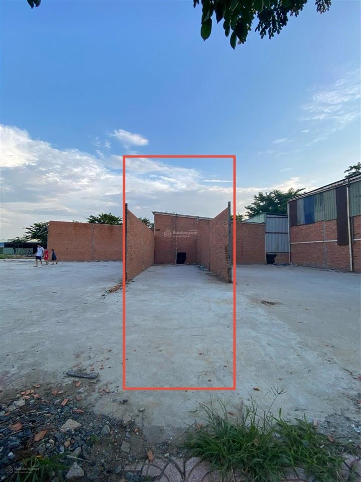 Nhà bán  đường nguyễn văn quá  quận 12  5,5 tỷ  dt 64m2  đất  4m x 18m