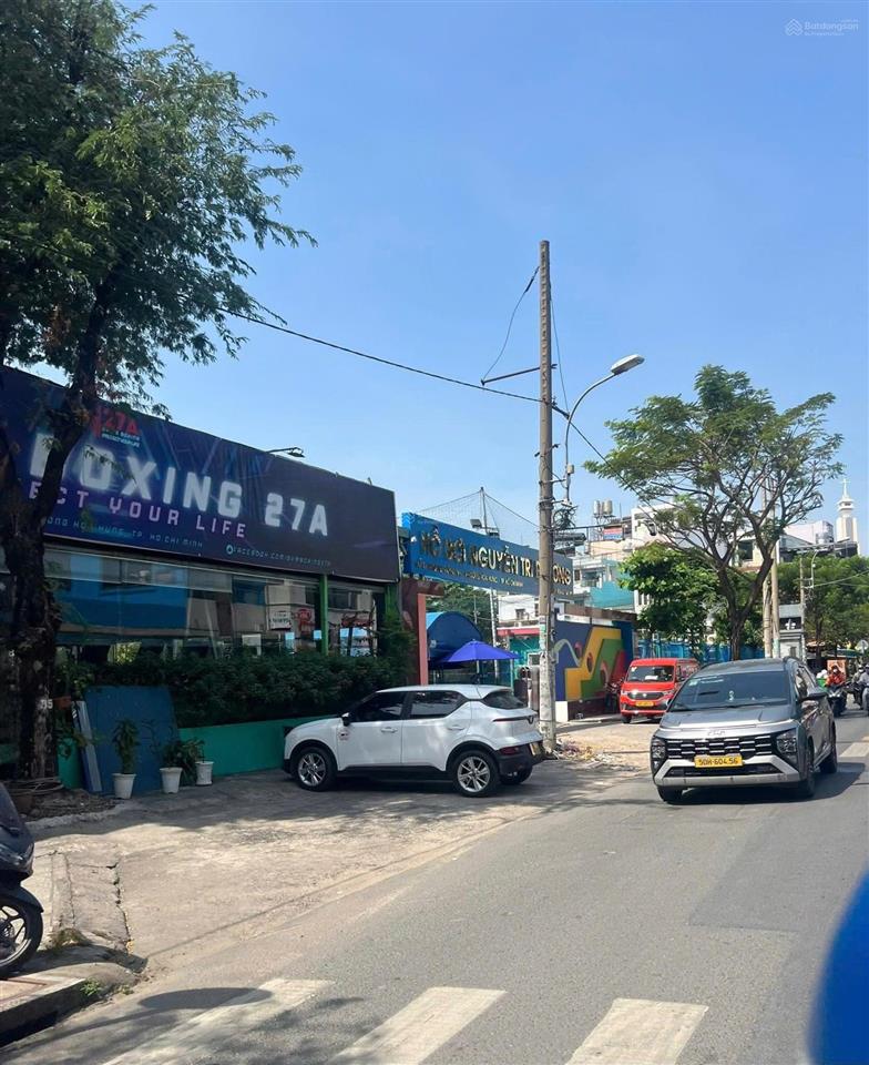 Vị trí đắc địa ngay tô hiến thànhđồng nai, 4 tầng, 12pn, dt 10x12, tn 400tr/năm, 15.x tỷ