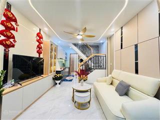 Nhà đẹp ở ngay/kd, 4 tầng, 43m2, ngang 4.5m, hẻm xe hơi trường chinhbàu cát, sổ nở hậu, 6.95 tỷ