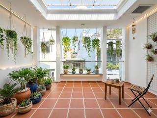 Gần hẻm xe hơi huỳnh văn bánh phú nhuận, 3 tầng sân thượng, 4pn, 35m2, chỉ 6.25 tỷ