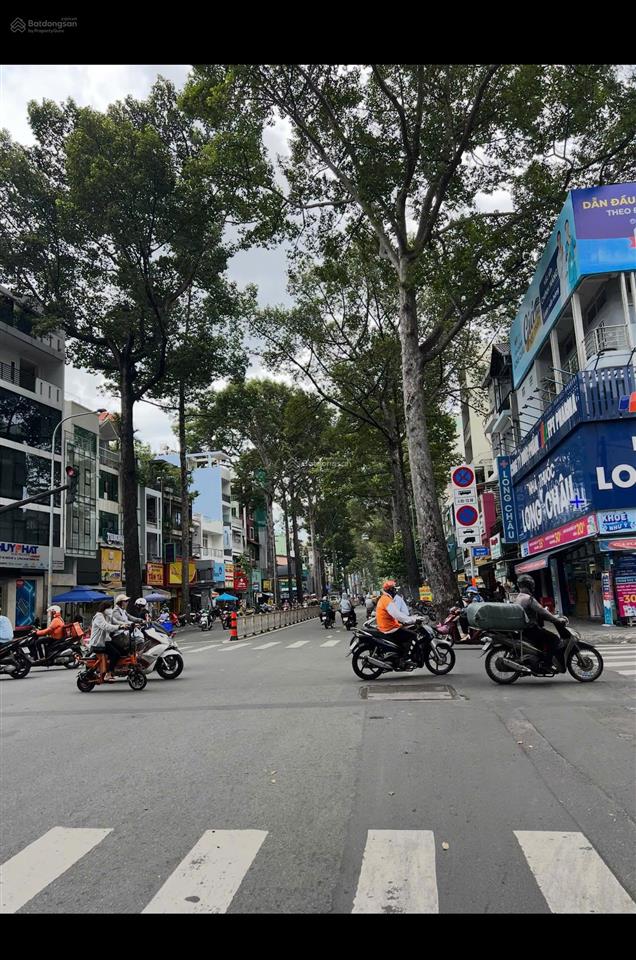 Gần đhkt nguyễn tri phương quận 10, hxh, ngang 4.5m, 5 tầng, 12 phòng, 50m2, tn 360tr/năm,8.85 tỷ