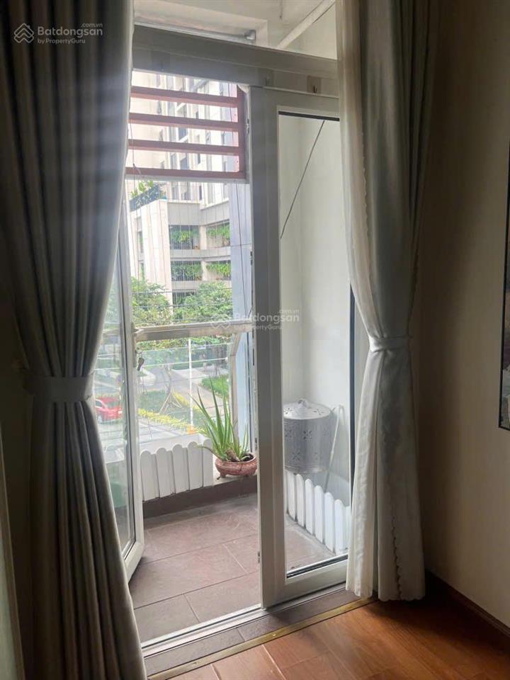 Cách mạng tháng 8 gần hà đô centrosa,hẻm 10m,4 tầng, ngang 4.5m, 64m2, ở&cho thuê 200tr/năm,10.x tỷ