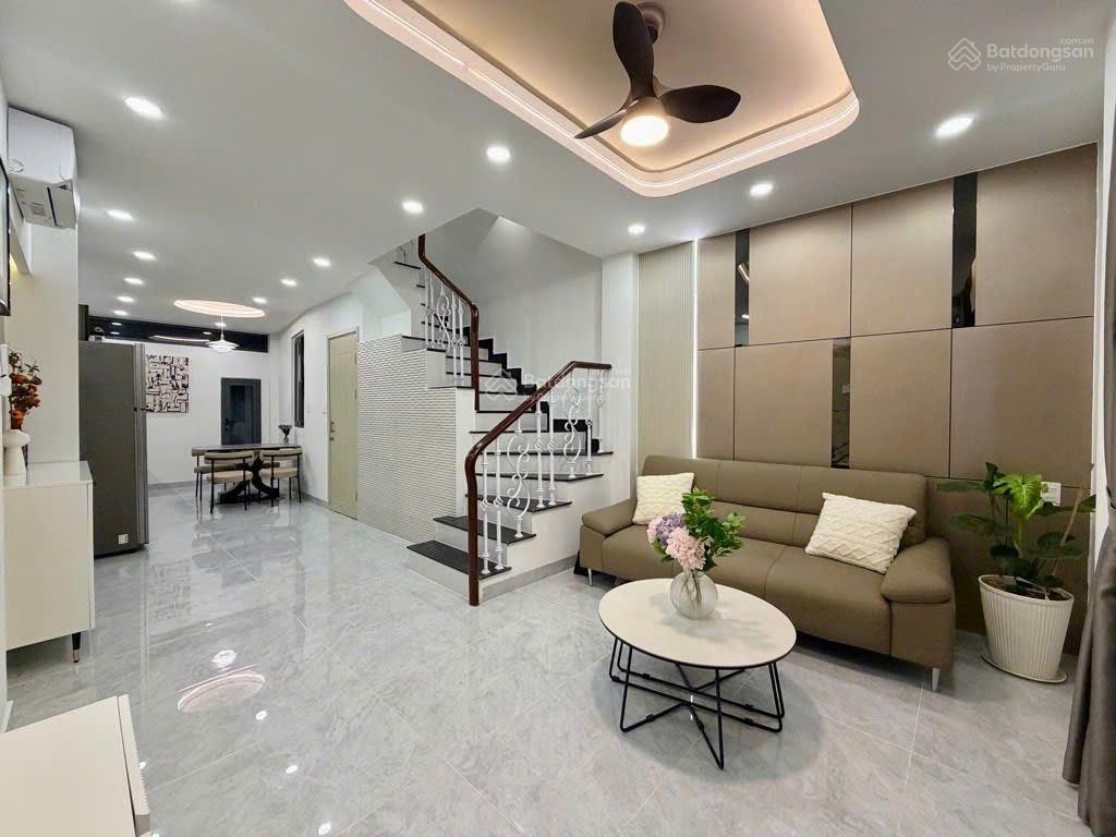 Gần hẻm xe hơi phan đình phùng giáp quận 1, 4 tầng, ngang 4.1m, 49m2, full nt, nhỉnh 7 tỷ