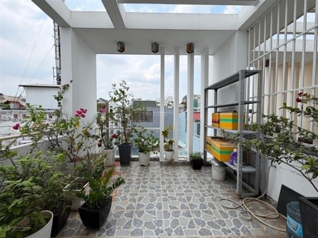 5 tầng, 59m2, 5pn, hẻm xe hơi lê văn sỹ, quận 3, cho thuê 150tr/năm, chỉ 8 tỷ hơn