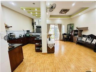 Cách mạng tháng 8tô hiến thành, giáp quận 1, ngang 5m, 55m2, nở hậu, 3 tầng, 6 tỷ hơn