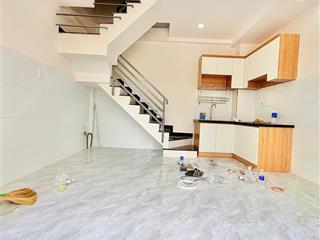 3 tầng, 21m2, ngang 4.5m, mặt tiền kd gần ga t3 hoàng hoa thámcộng hòa, chỉ 5.48 tỷ