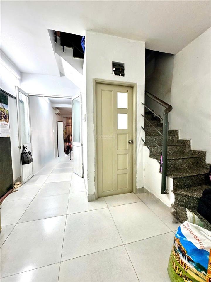 2 tầng, 60m2, hẻm xe hơi 1 trục, gần mặt tiền trần huy liệunguyễn văn trỗi, chỉ 9.15 tỷ