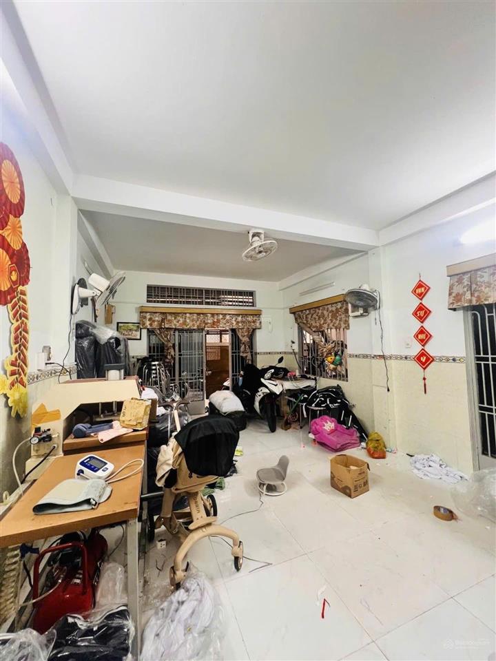 3 tầng, 5pn, ngang 4.5m, 84m2, hẻm xe hơi gần metro cách mạng tháng 8, ở/cho thuê, 8.45 tỷ