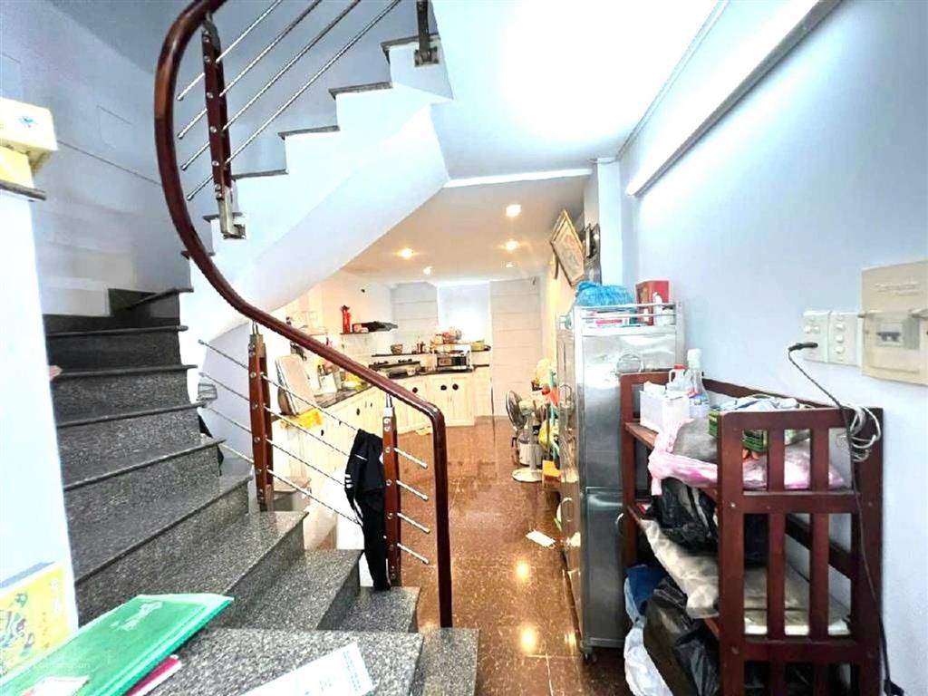 4 tầng, 4pn, 35m2, hẻm xe hơi 10m, lạc long quân gần metro ngã tư bảy hiền, chỉ 7.6 tỷ