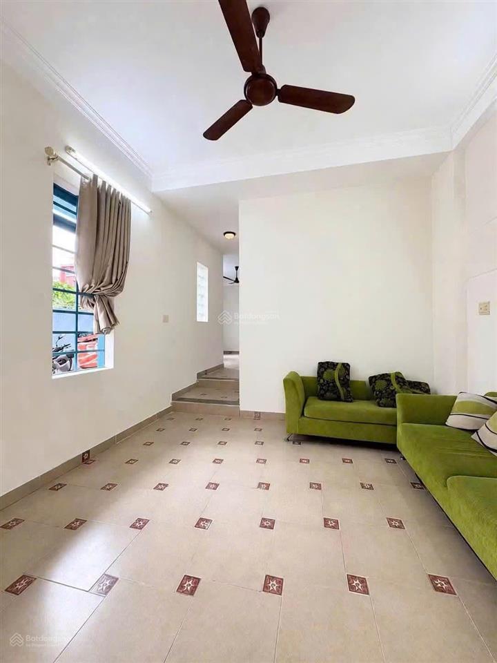Nhanh mới kịp, 3tầng, 99m2, ngang 6.5m, gần hẻm xe hơi khu vip bàu cát, trương công định, chỉ 8.8tỷ