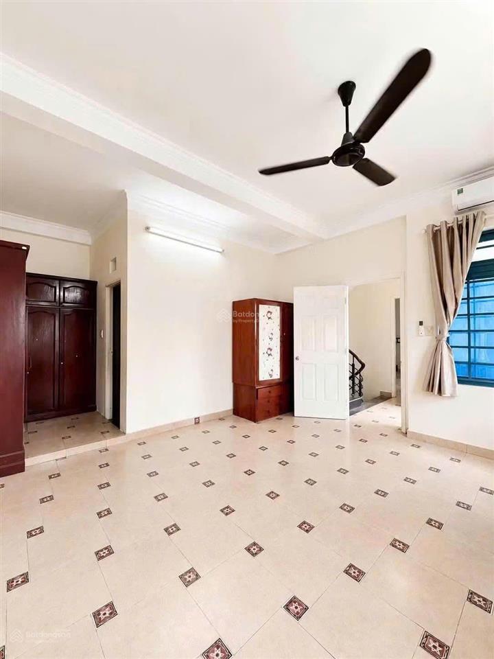 Nhanh mới kịp, 3tầng, 99m2, ngang 6.5m, gần hẻm xe hơi khu vip bàu cát, trương công định, chỉ 8.8tỷ