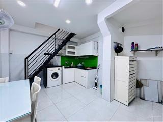 3 tầng, ngang 4m, 20m², gần mặt tiền huỳnh văn bánh, mới ở ngay, 4,38 tỷ