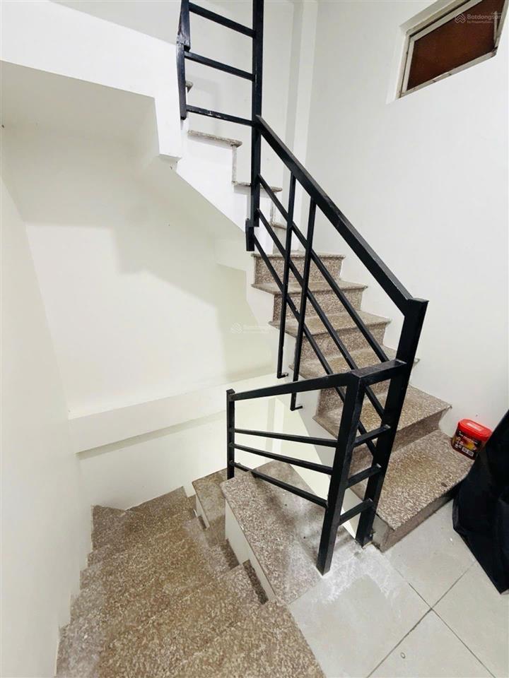 Lê văn sỹ, quận 3, chdv 5 tầng, 33m2, gần hẻm xe hơi, thu nhập 25tr/th, 5.72 tỷ