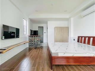 Lê văn sỹ, quận 3, chdv 5 tầng, 33m2, gần hẻm xe hơi, thu nhập 25tr/th, 5.72 tỷ
