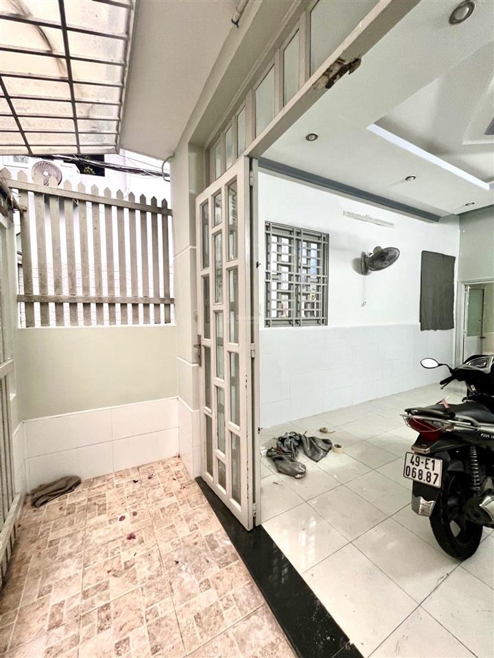 55m2,ngang 4.1m, hẻm xe hơi lê văn sỹtrường sa, gần trường đoàn thị điểm,cho thuê 15tr/th, 8.65 tỷ