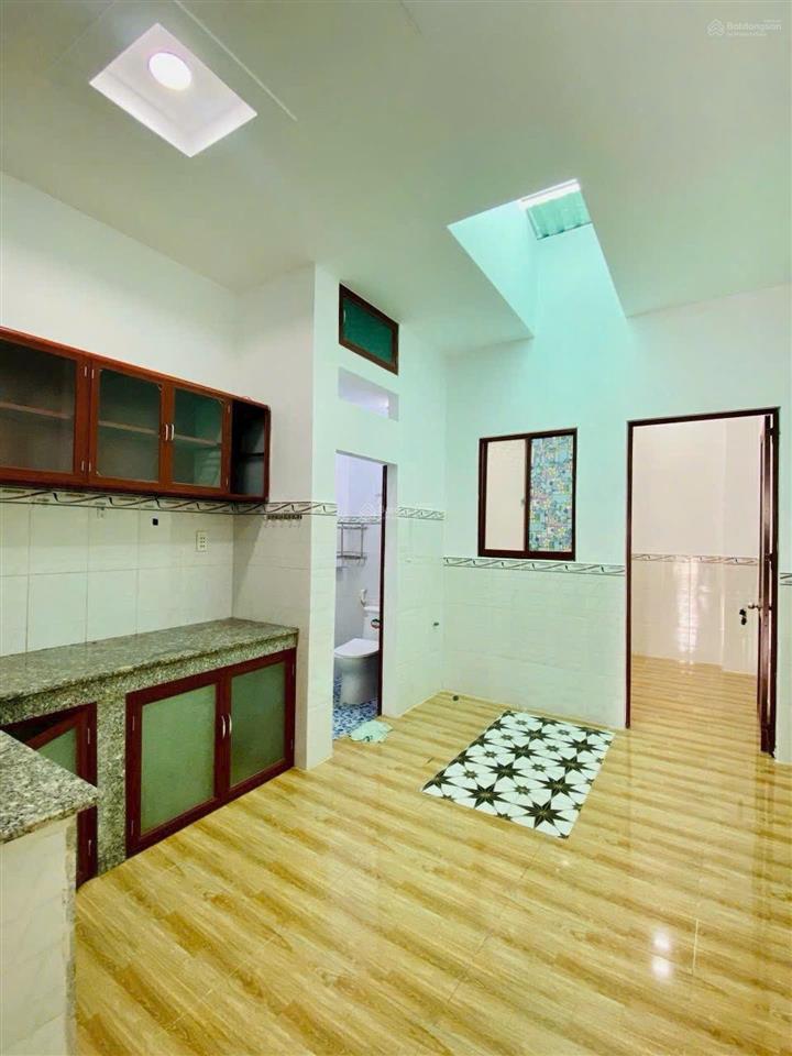 Chỉ 6.15 tỷ, 2 tầng, 4pn, 55m2, gần hẻm xe hơi hoàng sa, cách mạng tháng 8, ở/cho thuê