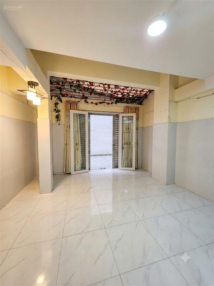 4 tầng, 3pn, ngang 4.2m, 34m2, khu dân trí, gần nguyễn văn trỗi, phú nhuận, gần mặt tiền, 6.55 tỷ