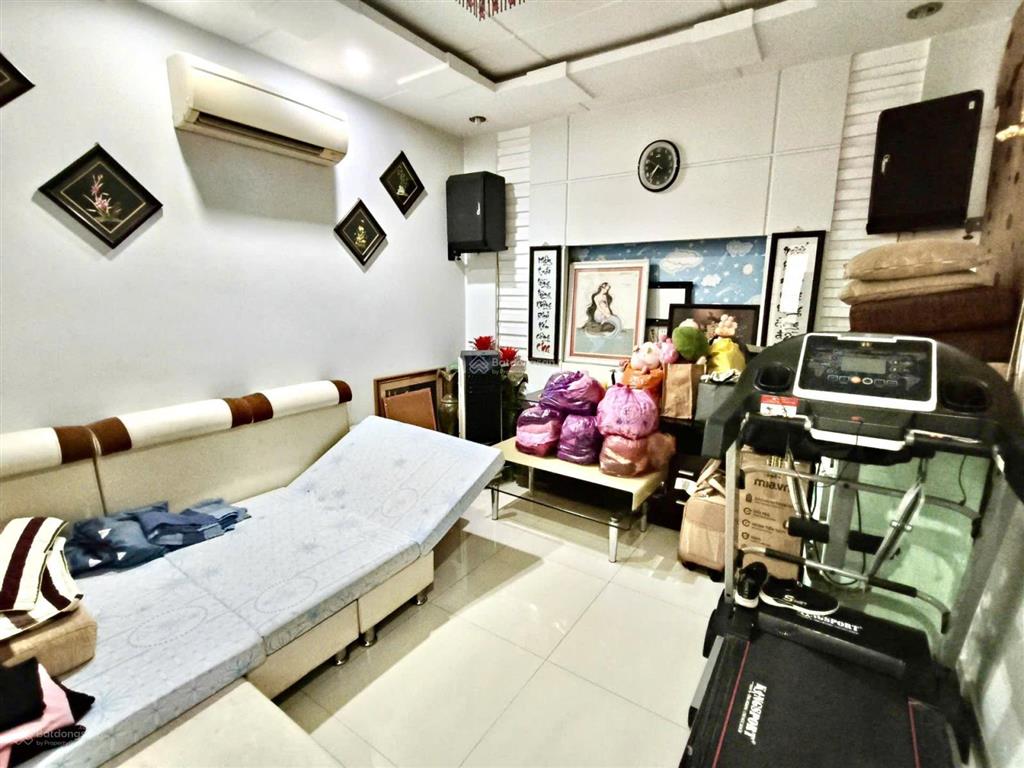 Giảm sâu, 5 tầng btct, 50m2, 6pn, gần hẻm xe hơi lê văn sỹ  trần quang diệu, quận 3, 9.95 tỷ