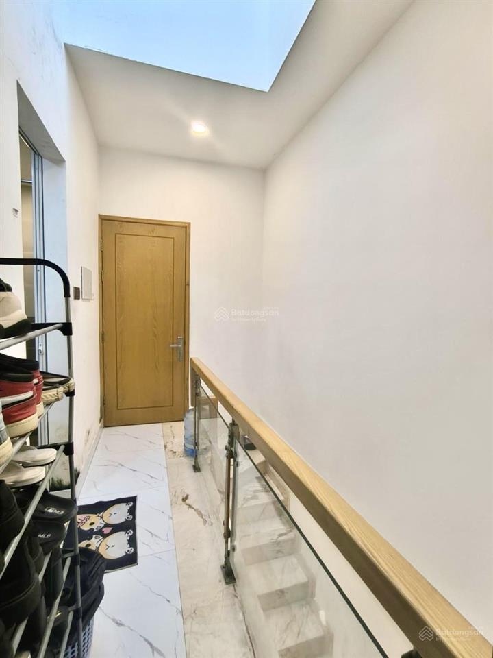 Giảm chào, hẻm xe hơi lê văn sỹ, quận 3, 3 tầng, 4pn, 38m2, cho thuê 15tr/th, 7.25 tỷ
