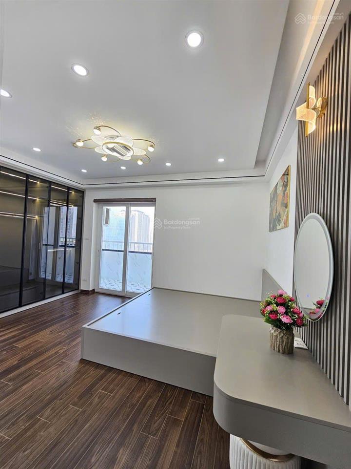 Bán căn hộ chung cư trung yên plaza, căn góc 2 thoáng, nhà đẹp long lanh, tầng trung cực đẹp