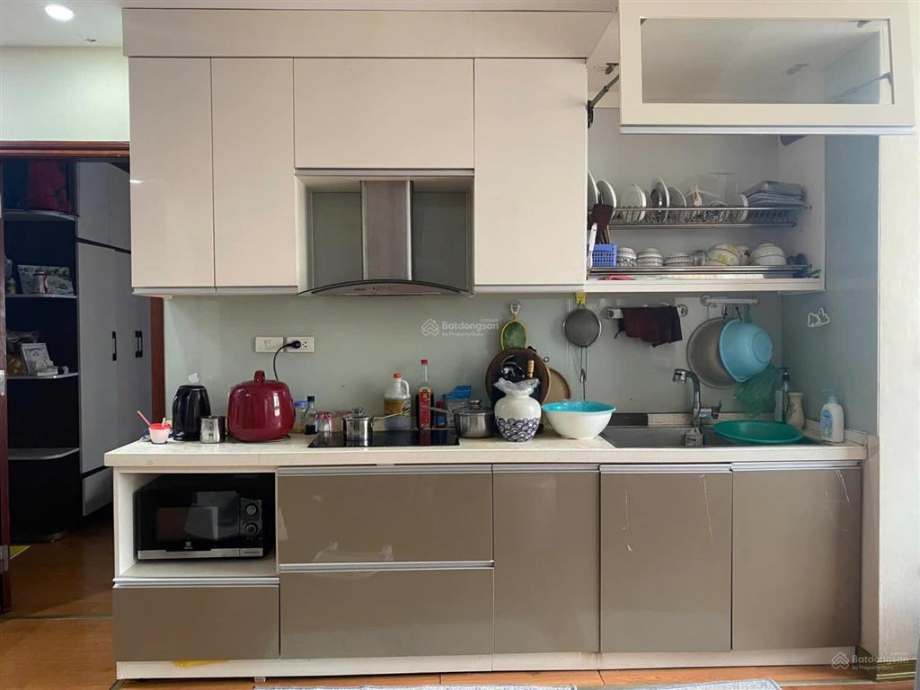 Bán căn hộ chung cư k35 tân mai, căn góc 2 thoáng, nhà đẹp ở ngay, tầng trung đẹp, chưa đến 8 tỷ