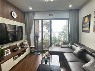 Bán căn hộ chung cư handiresco 31 lê văn lương , ban công view thoáng , nhà còn mới , ở ngay