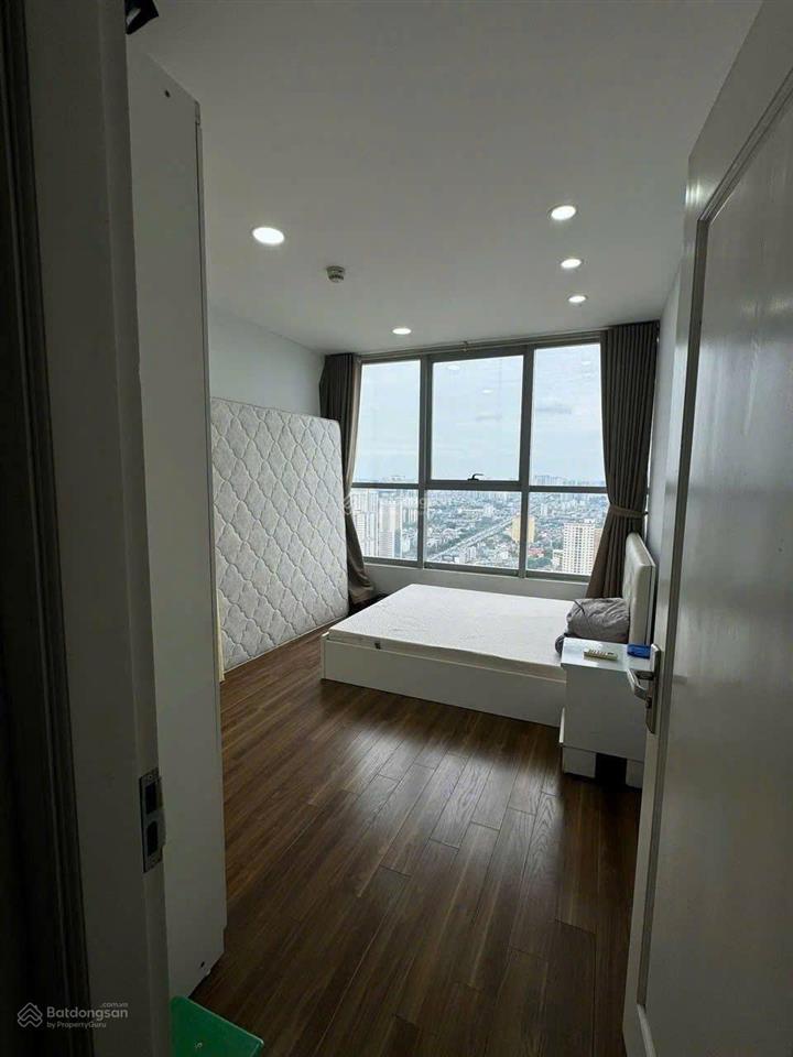 Bán căn hộ chung cư thăng long number one, ban công hướng mát, tầng cao view thoáng, nhà đẹp ở ngay