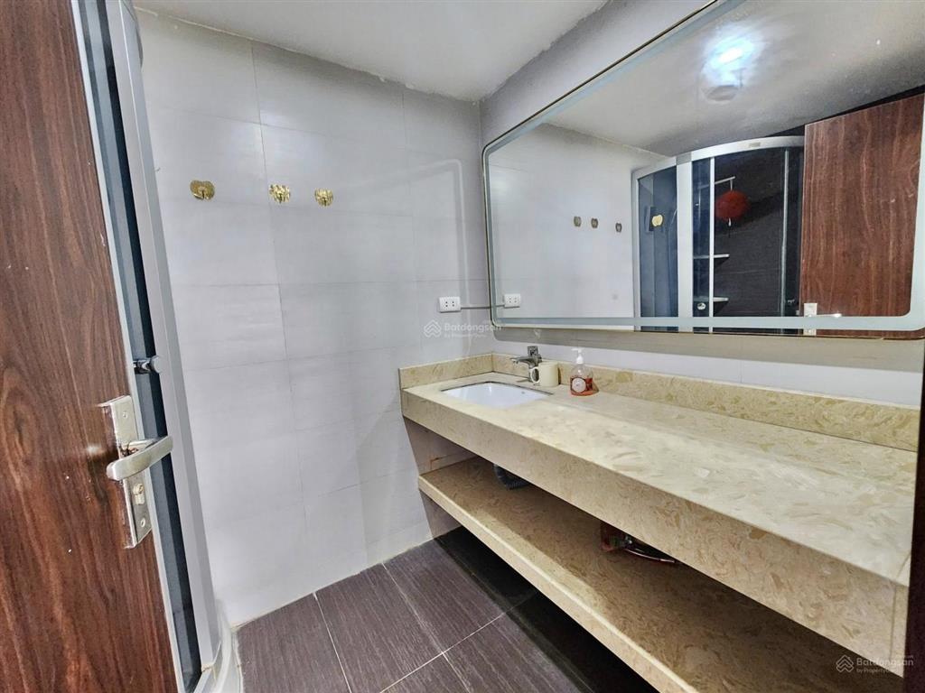 Bán căn hộ chung cư thăng long garden , căn góc 2 thoáng , nhà đẹp ở ngay , ban công hương mát
