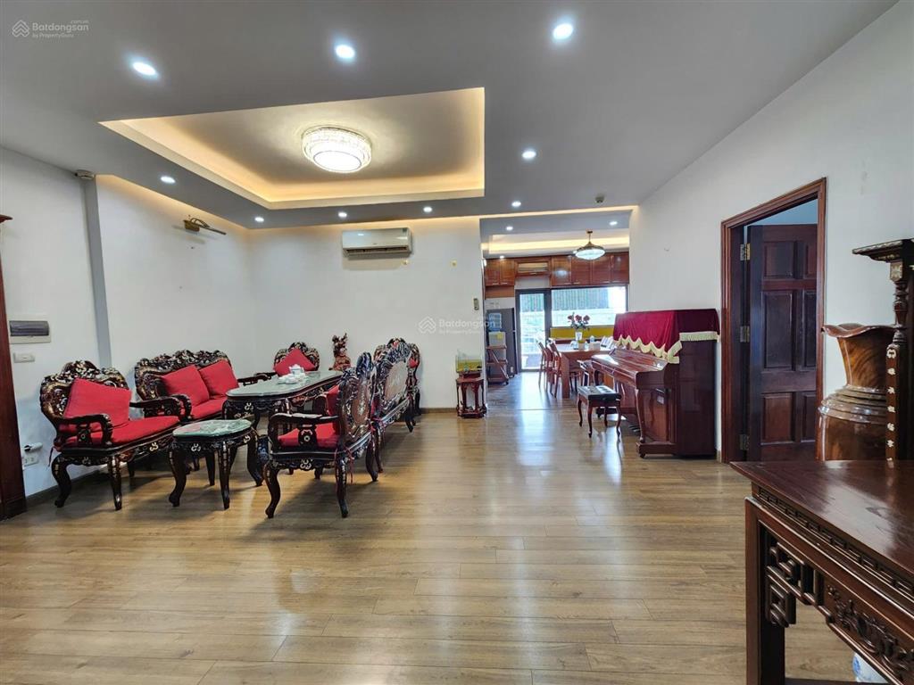 Bán căn hộ chung cư thăng long garden , căn góc 2 thoáng , nhà đẹp ở ngay , ban công hương mát