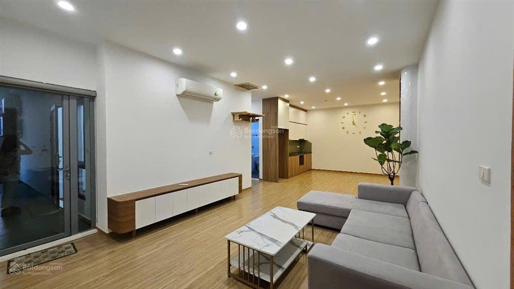Bán căn hộ chung cư 262 nguyễn huy tưởng , căn góc thoáng sáng , phí dịch vụ hạt dẻ , hiếm nhà bán