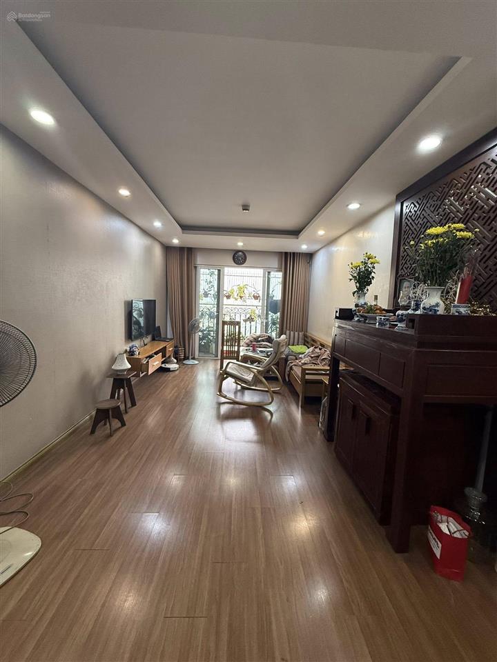 Bán căn hộ chung cư hòa bình green city 505 minh khai , ban công hướng mát , tầng cao view thoáng