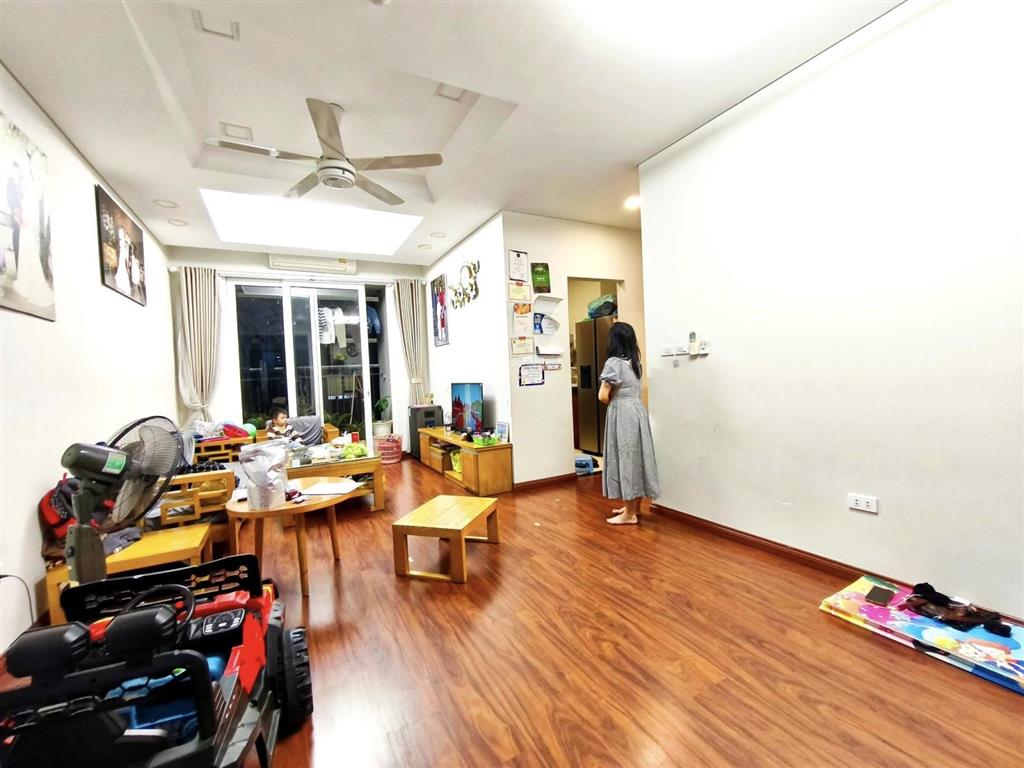 Bán căn hộ chung cư 283 khương trung , căn góc 2 thoáng , hướng mát quanh năm , tầng trung đẹp