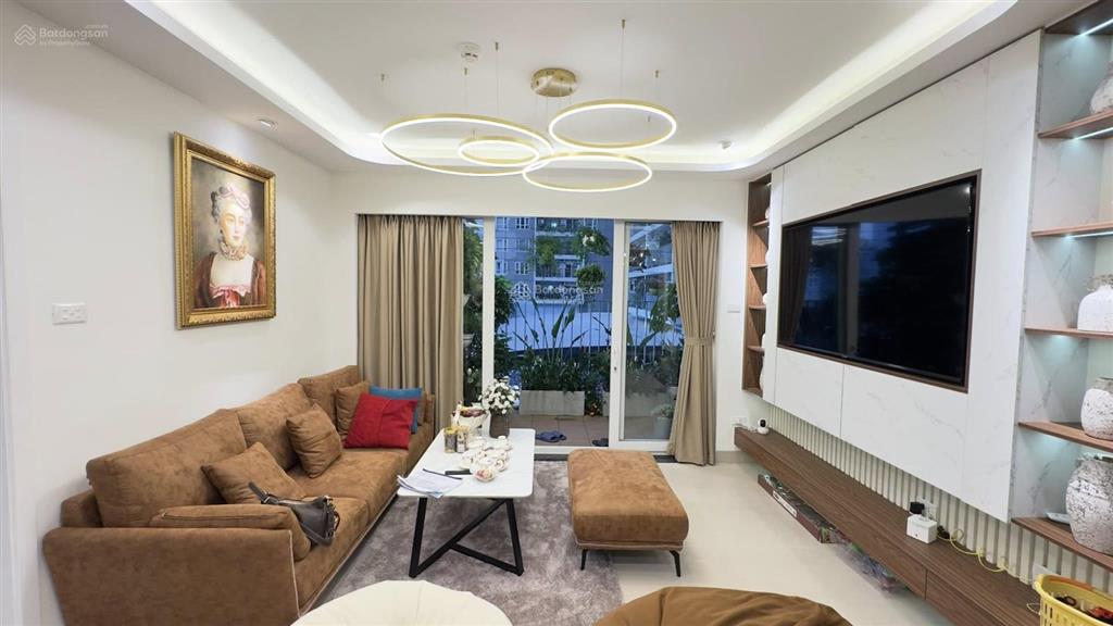 Bán căn hộ chung cư viện chiến lược khoa học, căn góc 2 thoáng, giá hạt dẻ, khu vực ít nhà bán