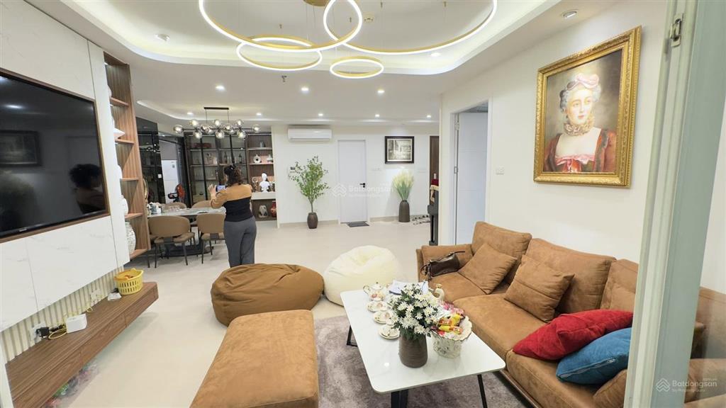 Bán căn hộ chung cư viện chiến lược khoa học, căn góc 2 thoáng, giá hạt dẻ, khu vực ít nhà bán