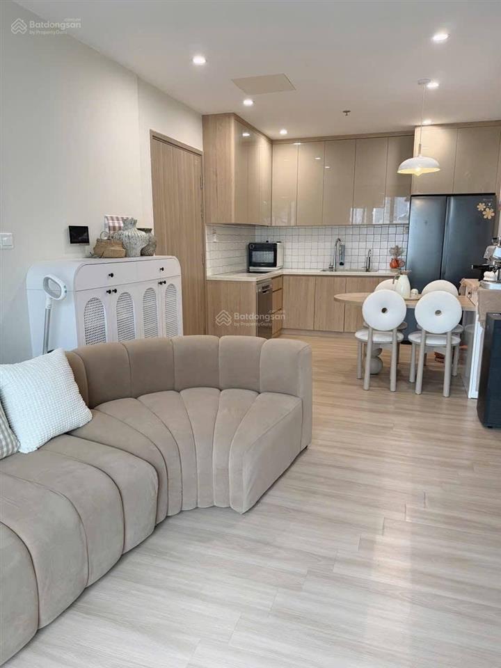 Bán căn hộ chung cư vinhomes smart city, phân khu sapphire, căn góc 2 thoáng, nhà đẹp, giá đầu tư