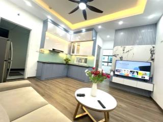 Tớ bán nhanh căn góc tầng trung thang thấp tòa ct12a 53.5m2 ban công đông nam, kim văn kim lũ