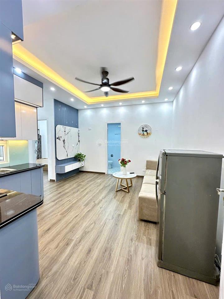 Tớ bán nhanh căn góc tầng trung thang thấp tòa ct12a 53.5m2 ban công đông nam, kim văn kim lũ