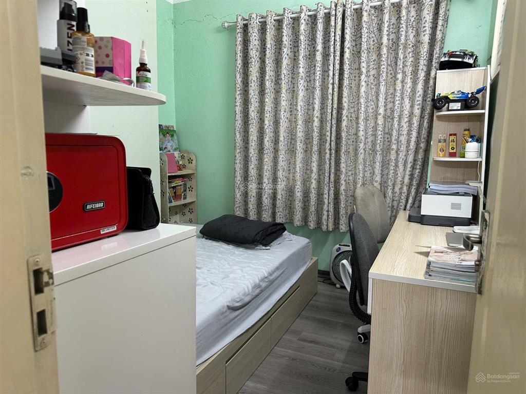 Tớ bán nhanh căn góc tầng trung thang thấp tòa ct12a 53.5m2 ban công đông nam, kim văn kim lũ