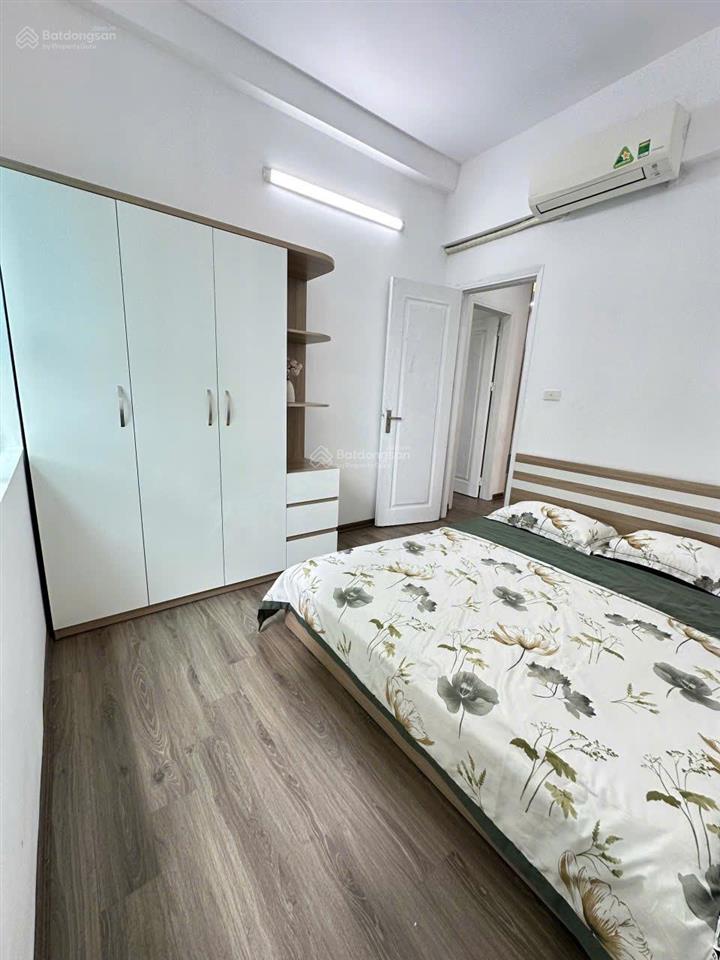 Tớ bán nhanh căn góc tầng trung thang thấp tòa ct12a 53.5m2 ban công đông nam, kim văn kim lũ