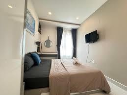 Cho thuê chcc the harmona căn góc 75m2 2pn 2wc, view đẹp, giá 11tr/tháng.  0906 678 ***