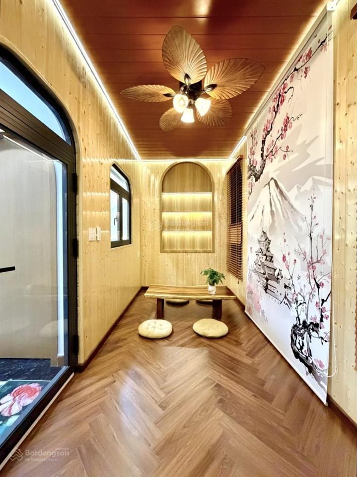 Siêu phẩm giá tốt  nơ trang long  64m2 (5.3x13) 3 tầng 4pn 4 wcphòng trà xông hơi 1 căn ra ô tô