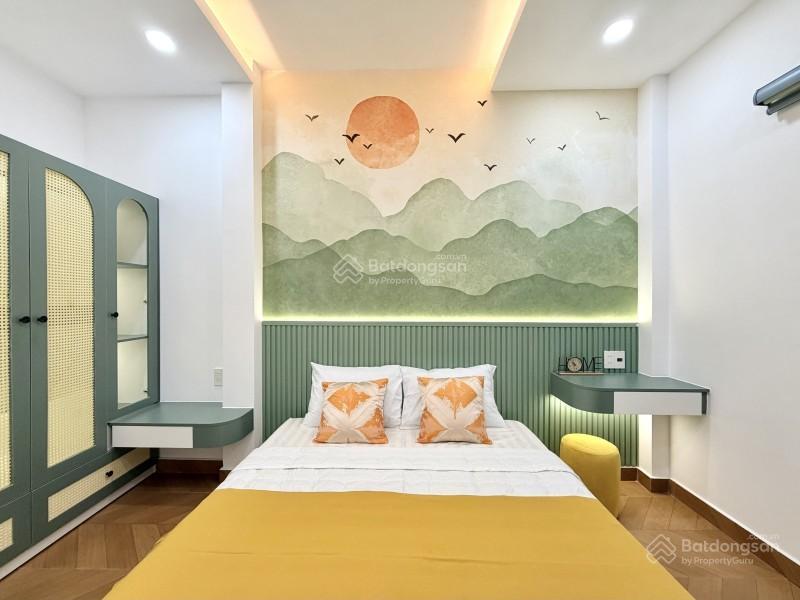 Siêu phẩm giá tốt  nơ trang long  64m2 (5.3x13) 3 tầng 4pn 4 wcphòng trà xông hơi 1 căn ra ô tô