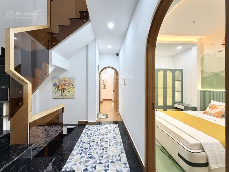 Siêu phẩm giá tốt  nơ trang long  64m2 (5.3x13) 3 tầng 4pn 4 wcphòng trà xông hơi 1 căn ra ô tô