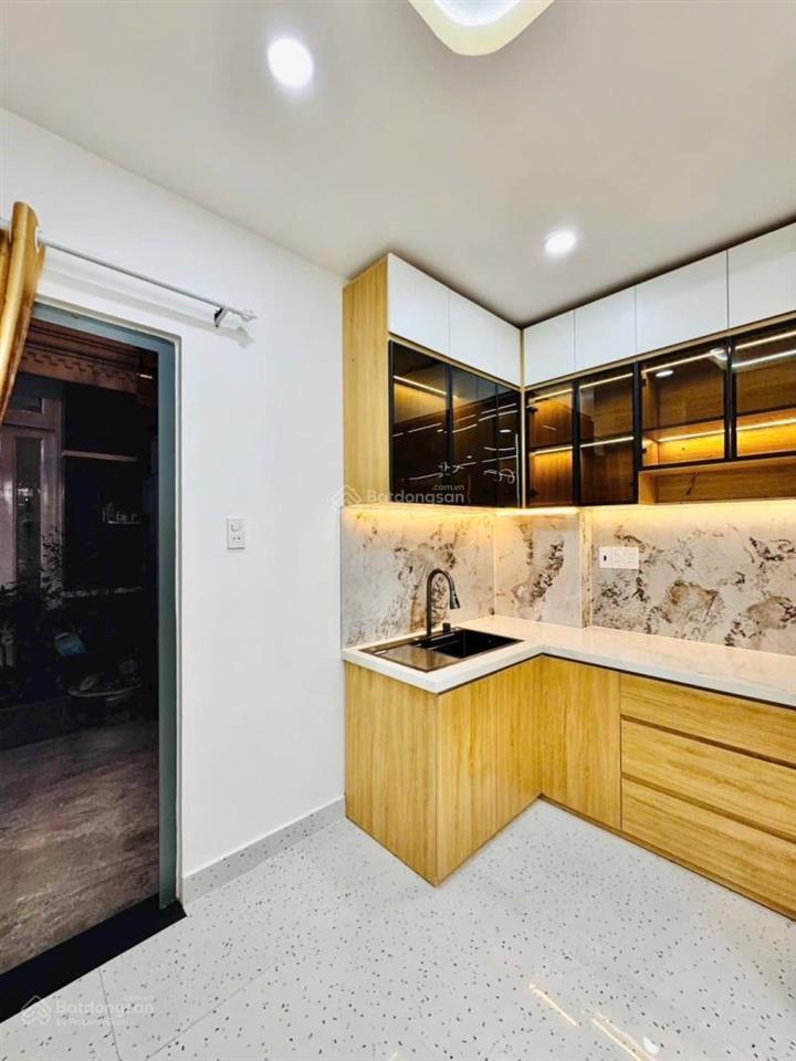Hiếm nhà bán  thích quảng đức, phú nhuận  31m2  3 tầng  full nt 2 mặt hẻm thoáng  4pn 3wc