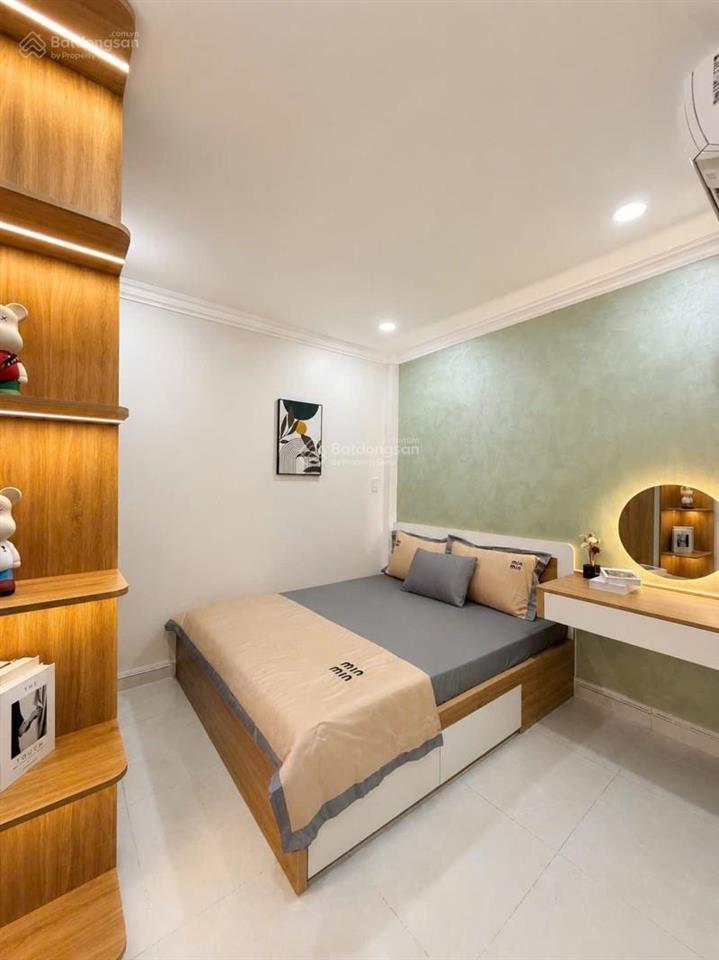 Siêu rẻ 70m2 đất công nhận đủ xvnt p26 bình thạnh  2 tầng 2pn hẻm 3 gác  sân để xe 10 chiếc