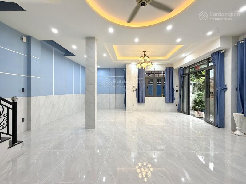 Siêu diện tích 67m2 4 tầng btct ngang lớn 7.8m cách mặt tiền 10m tiện làm văn phòng  ở đông người