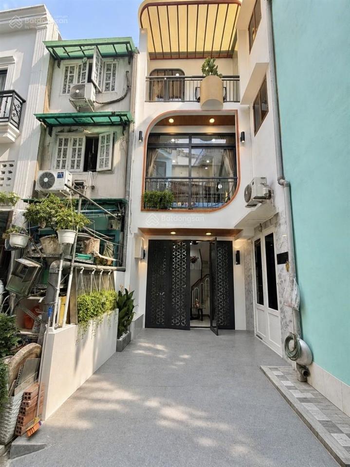 Nhà mới 3 tầng  lê quang định, p7, bình thạnh  dtsd 40m²  tặng full nội thất  hẻm 3 gác sát mt