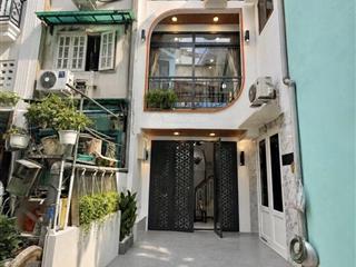 Nhà mới 3 tầng  lê quang định, p7, bình thạnh  dtsd 40m²  tặng full nội thất  hẻm 3 gác sát mt