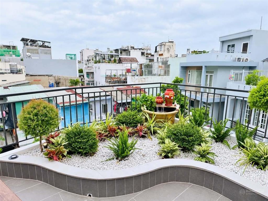 Nhà đẹp sát mặt tiền hoàng hoa thám  4 tầng 4 pn  sân thượng chill  full nội thất